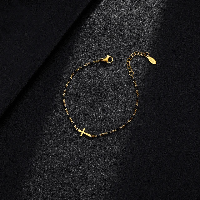 WW | Gold-colored cross bracelet