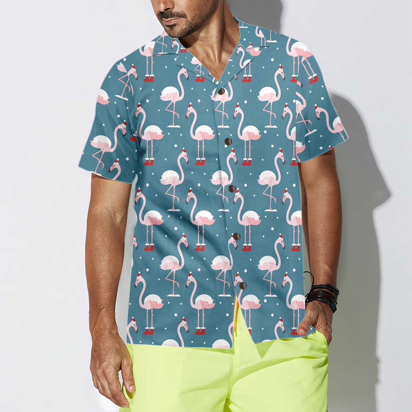 WW | Flamingo An Weihnachten Urlaub Hawaiian Shirt, Flamingo Im Weihnachtsmann Hut Weihnachten Shirt, Beste Xmas Geschenkidee