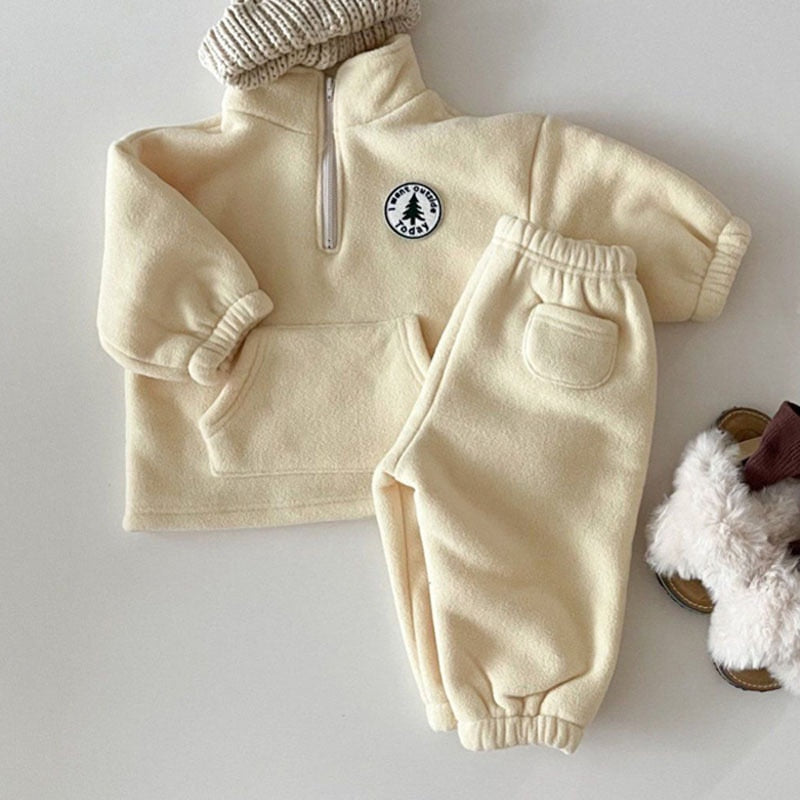WW | Sweater Set - 2-piece set for 6-24 months – Warmth and Style for Every Occasion