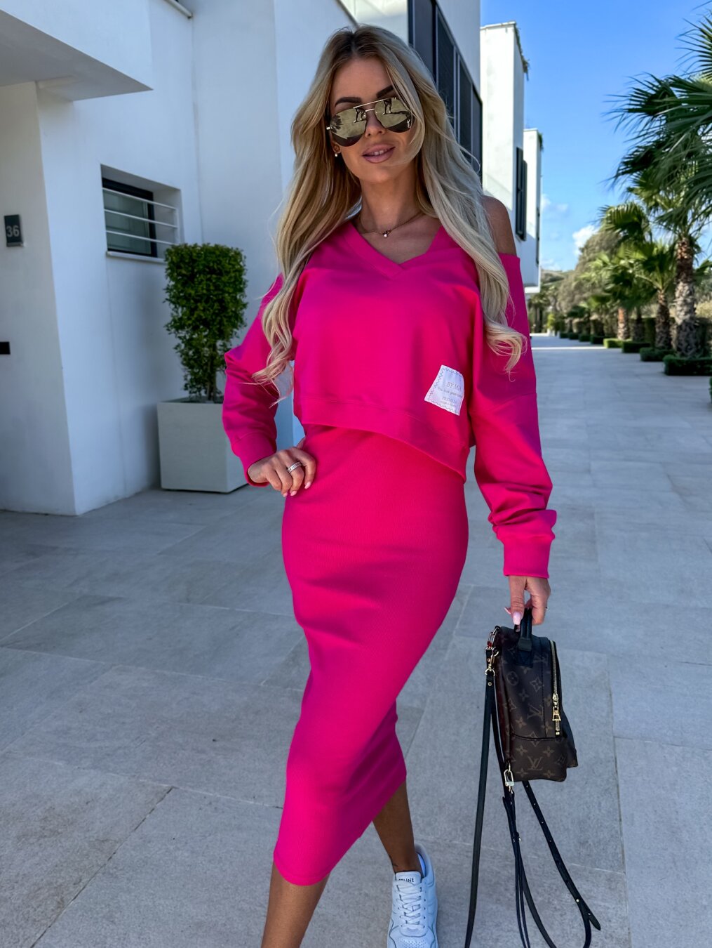 WW | Damen Freizeitkleid und Sweatshirt