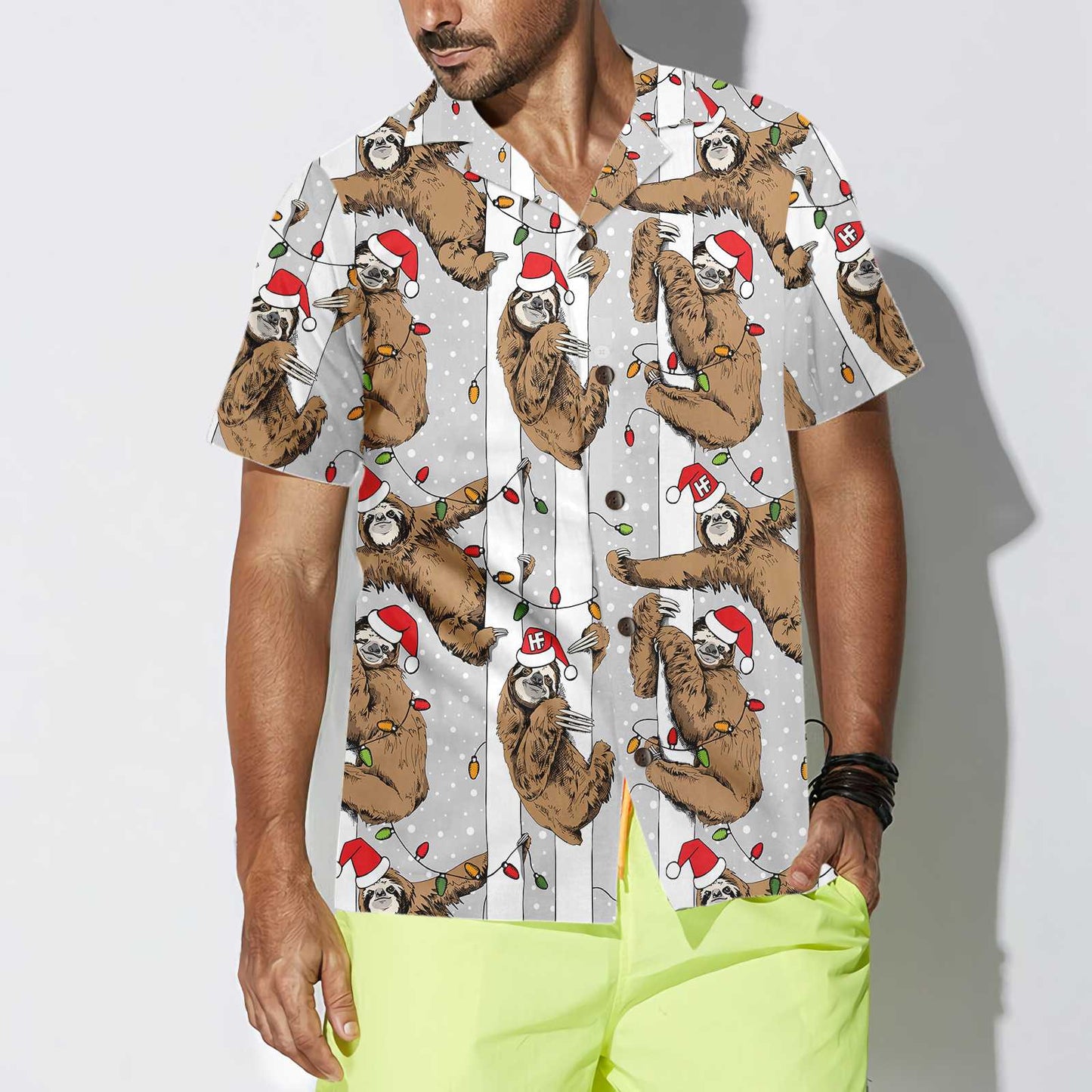 WW | Lustiger Faultier mit Weihnachtsmannmütze Graues Weihnachts-Hawaiian Shirt, Bestes Weihnachts-Faultier Hawaiian Shirt für Faultier-Liebhaber