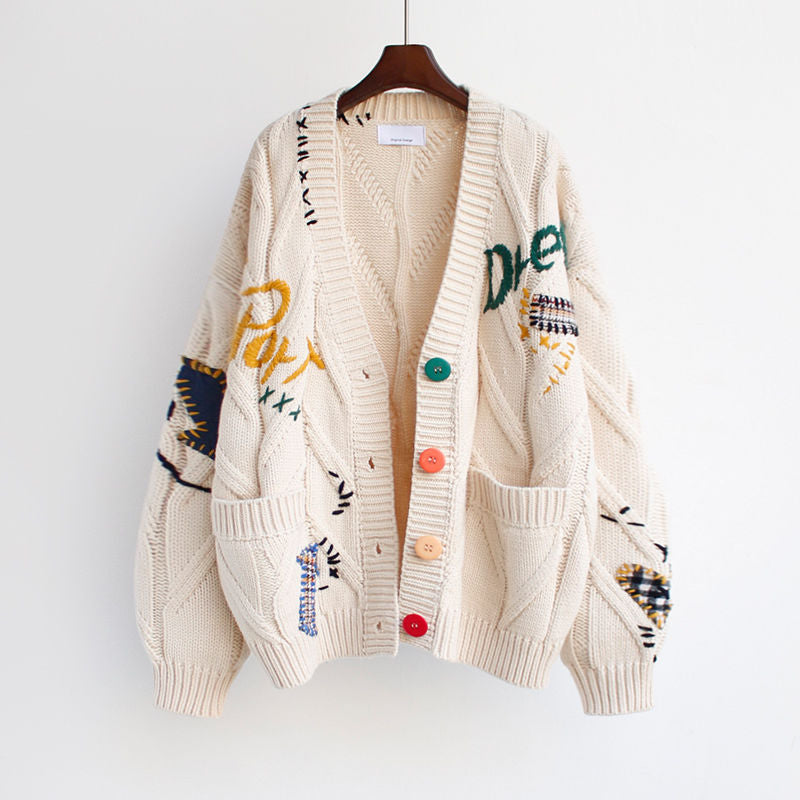 WW | elegant knitted sweater with embroidery