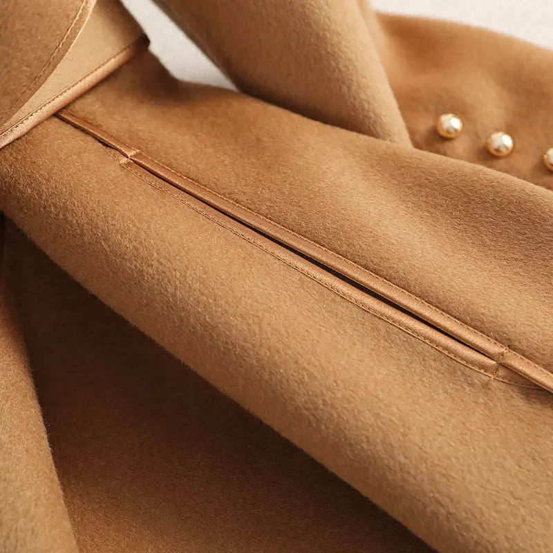 WW | Women's Wool Trench Coat - Figure-hugging silhouette - Tailored fit - With lapel collar