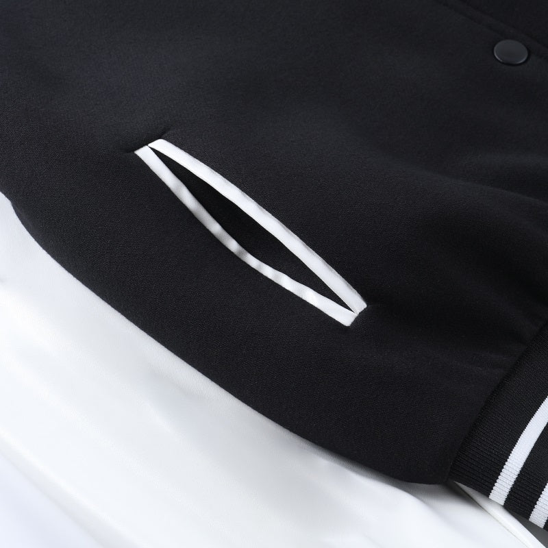 WW | Baseball Jacket Oversized, cool & timeless!
