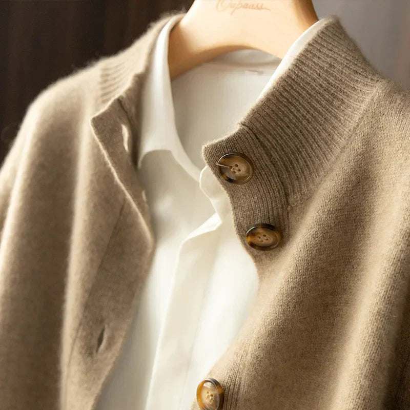 WW | Strickjacke mit Stehkragen und Knopfleiste - Eleganter Freizeitstil für Büro und Alltag
