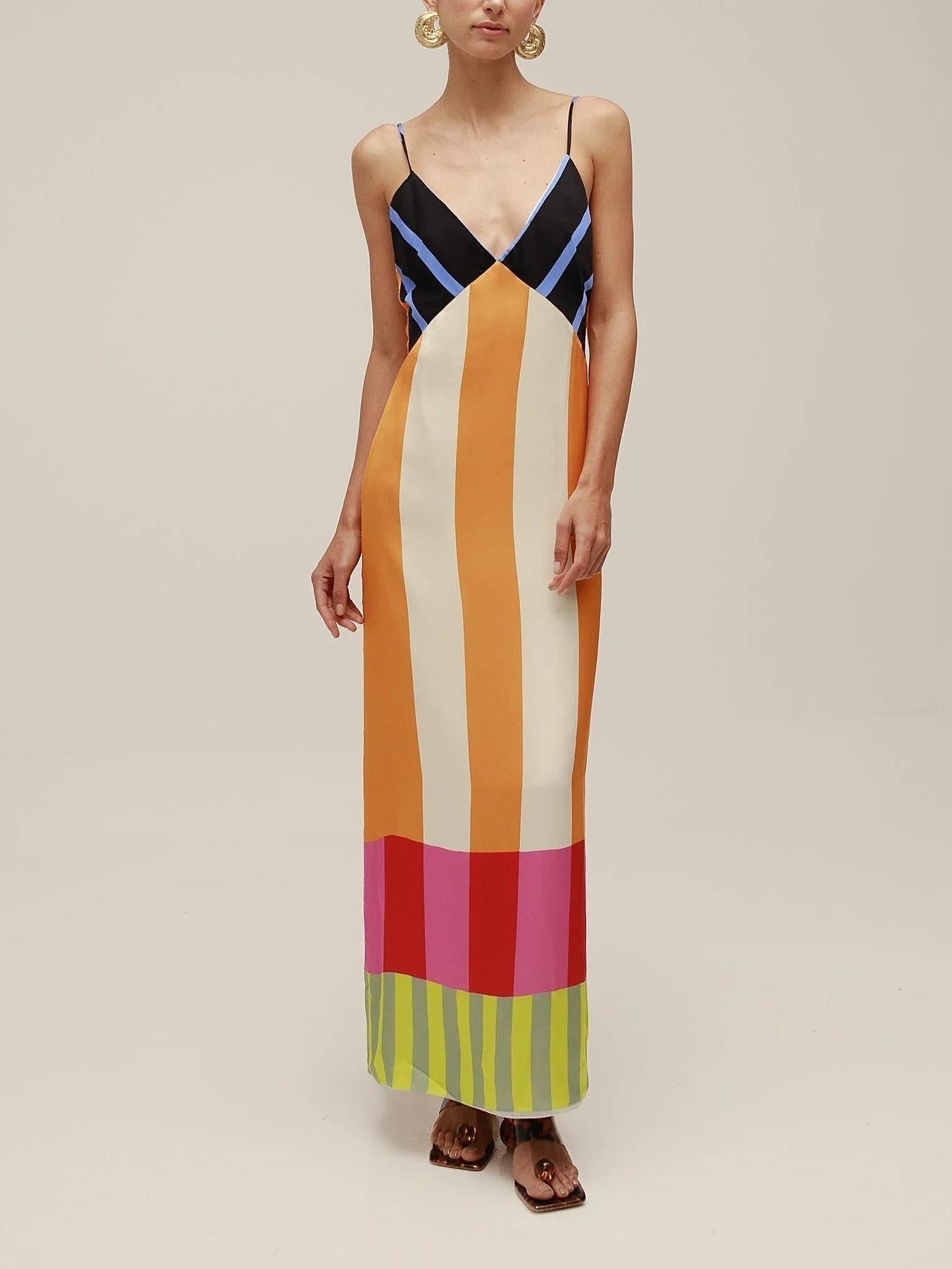 Lira™ | Timeless Color Maxi