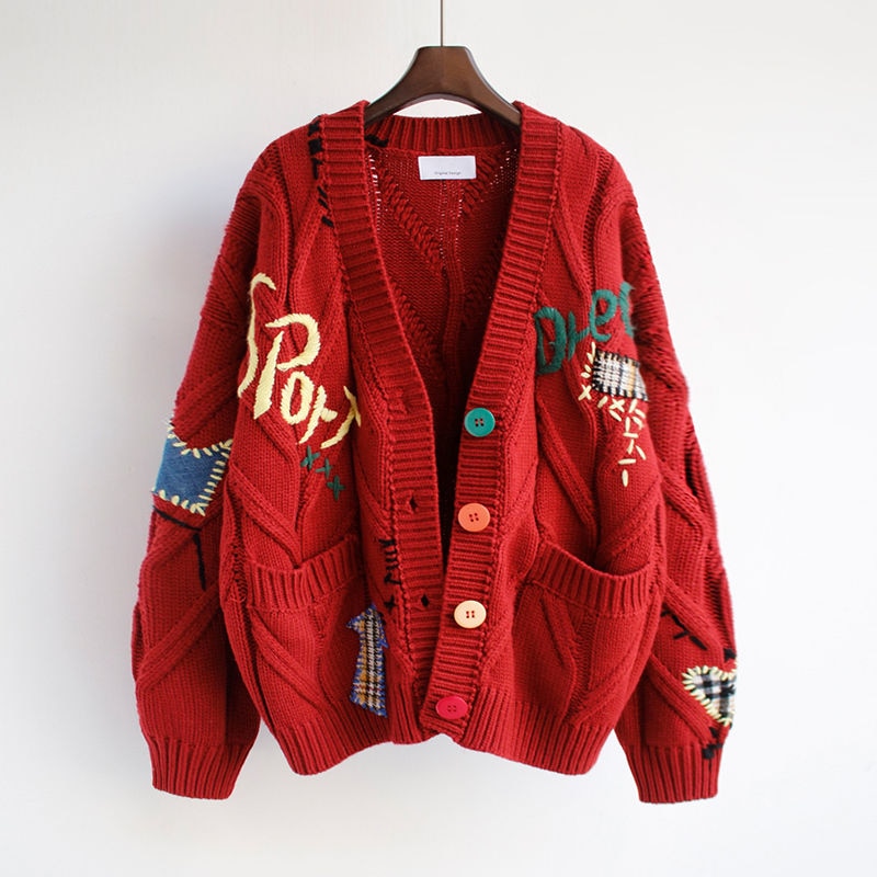 WW | elegant knitted sweater with embroidery