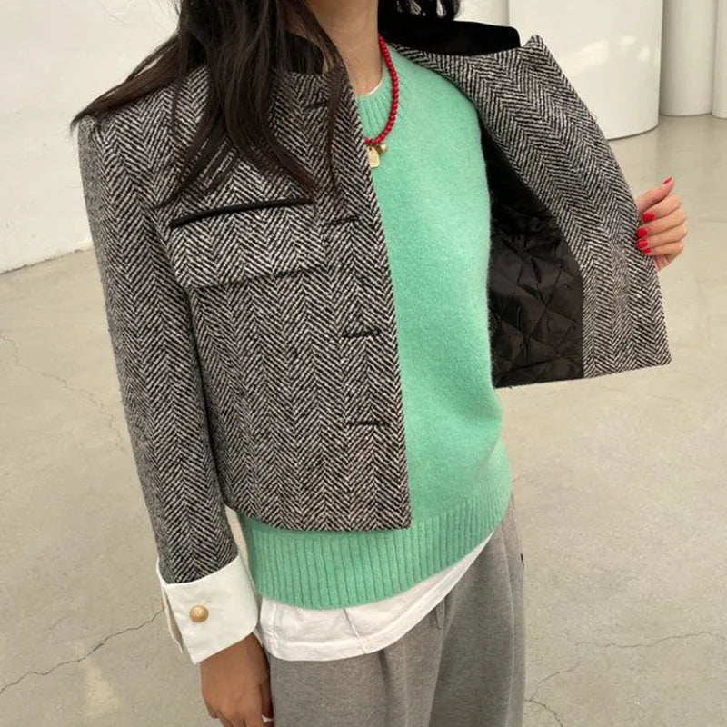 in spring style with chic buttons