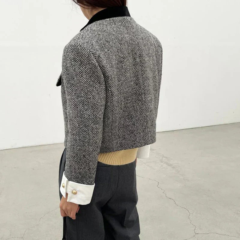 in spring style with chic buttons