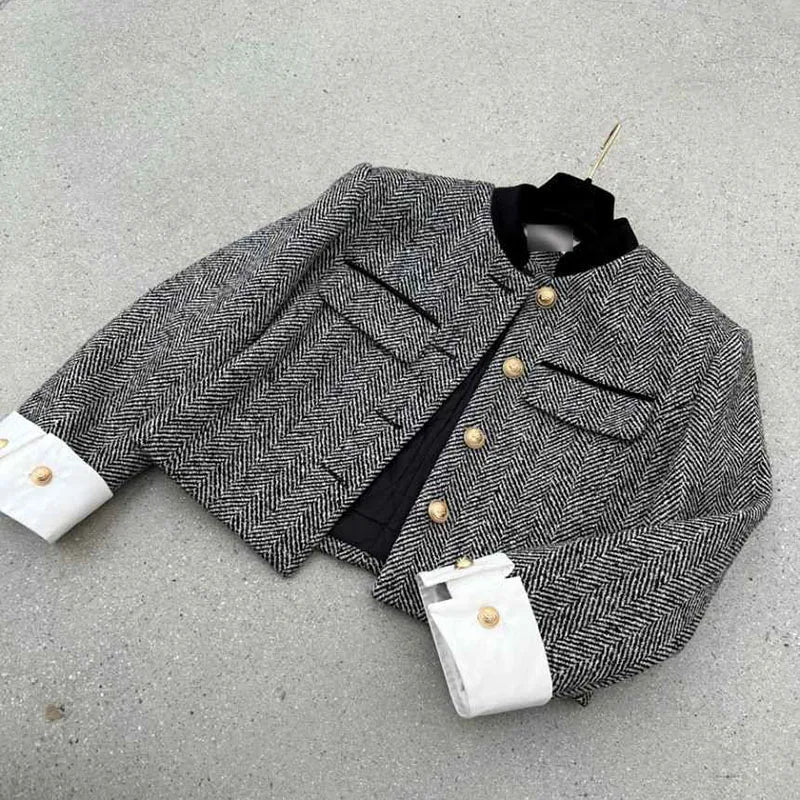 in spring style with chic buttons
