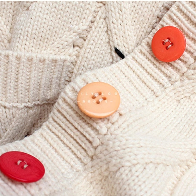 WW | elegant knitted sweater with embroidery