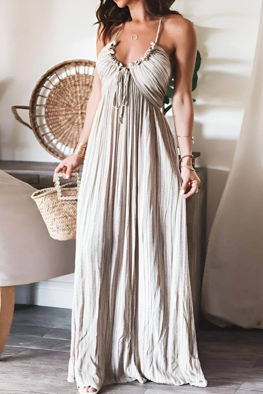 Lanie - Chic pleated maxi dress