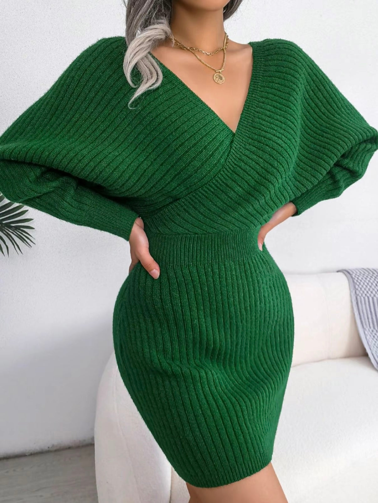 Chloe | V-Ausschnitt Strickkleid