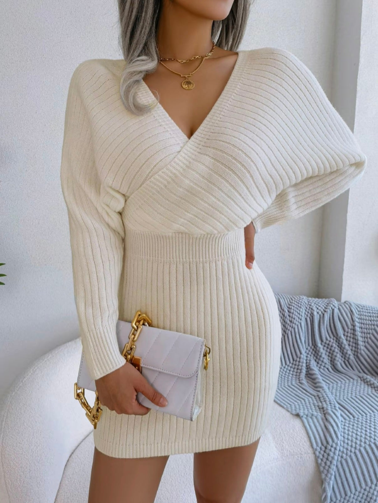 Chloe | V-Ausschnitt Strickkleid