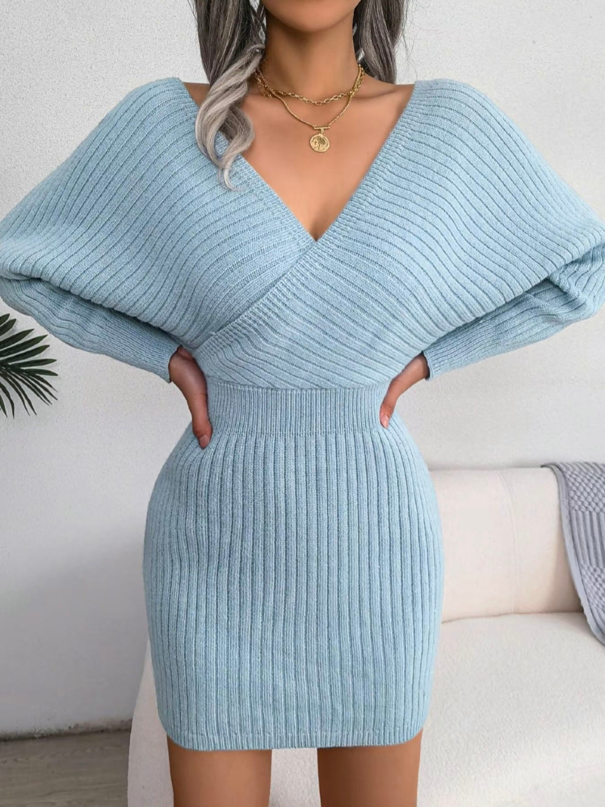 Chloe | V-Ausschnitt Strickkleid