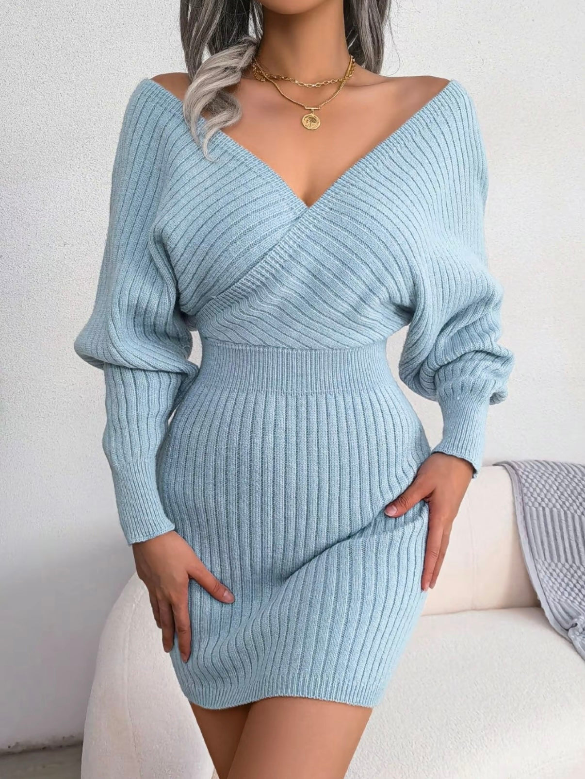 Chloe | V-Ausschnitt Strickkleid