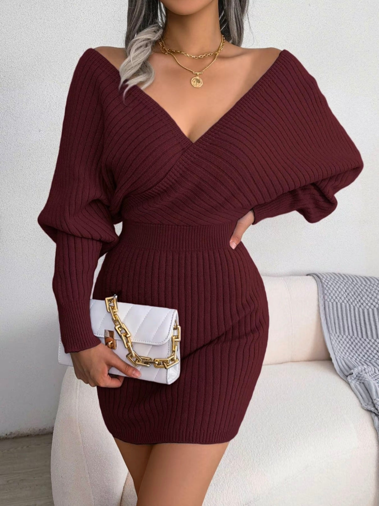 Chloe | V-Ausschnitt Strickkleid