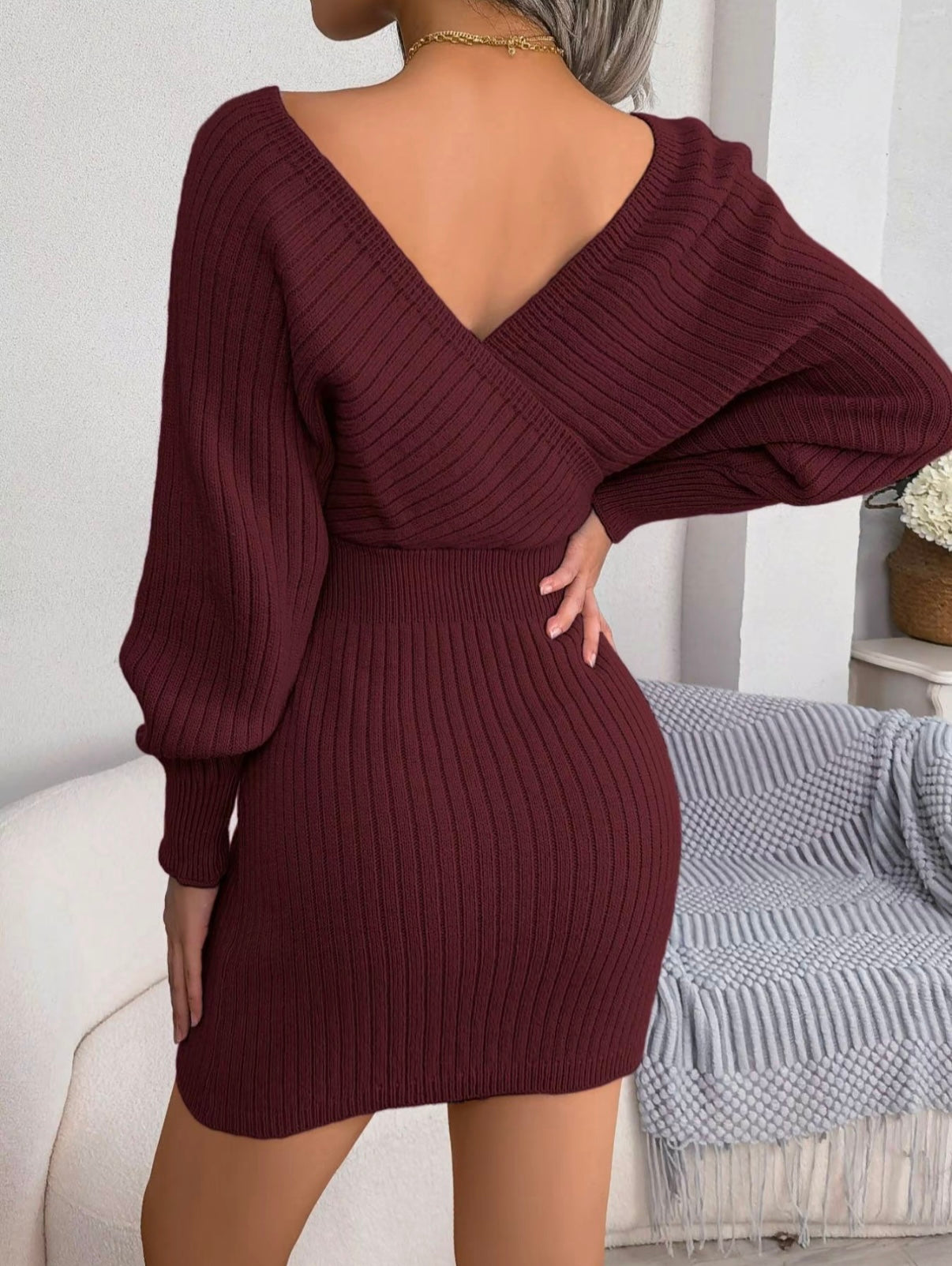 Chloe | V-Ausschnitt Strickkleid