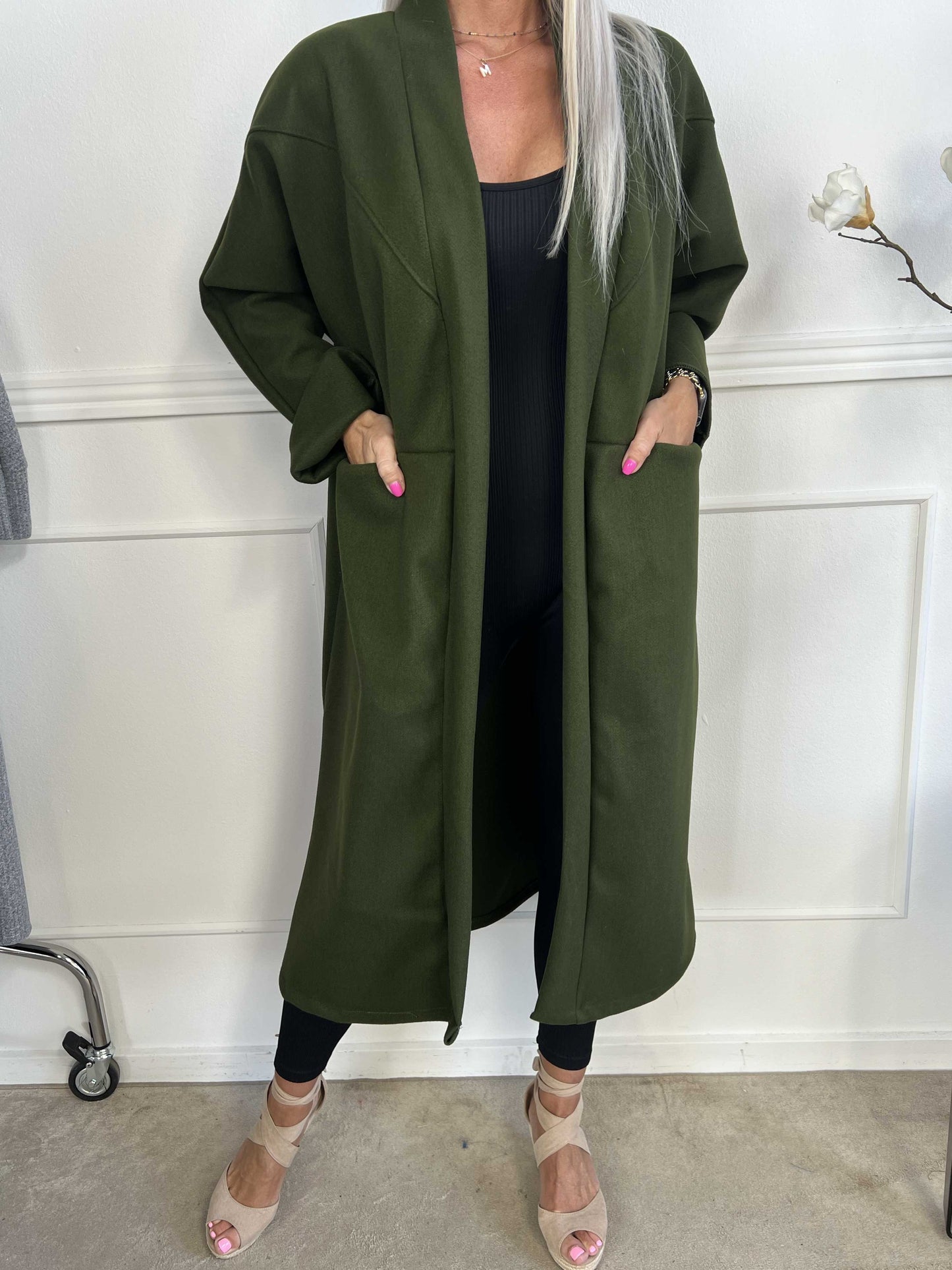 WW | Fashionable Coat for Women with a Comfortable Fit