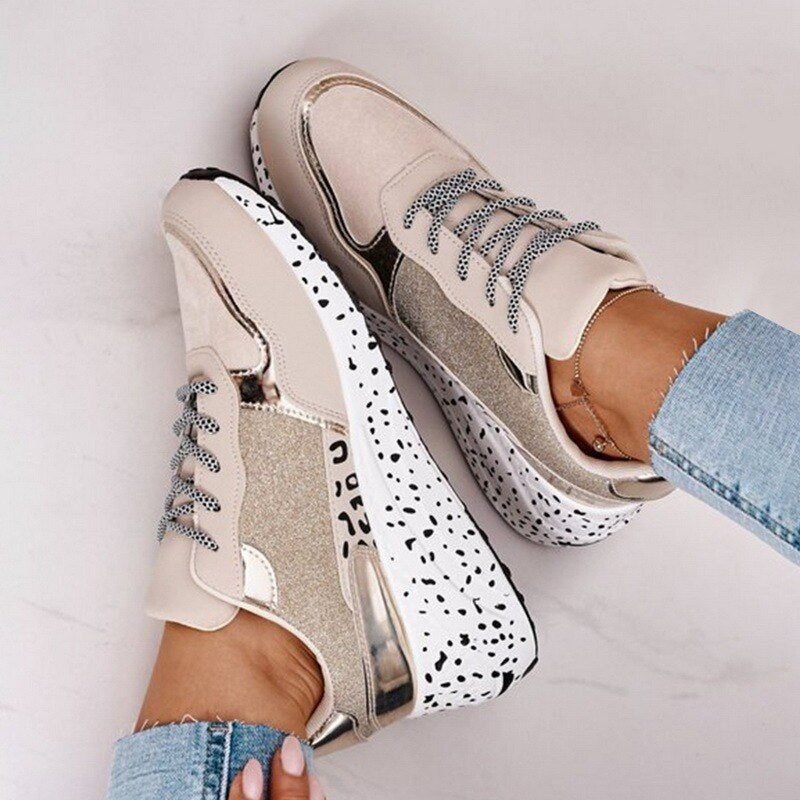 WW | Sneakers Comfortable Platform Sole Lacing Trendy Metallic Details