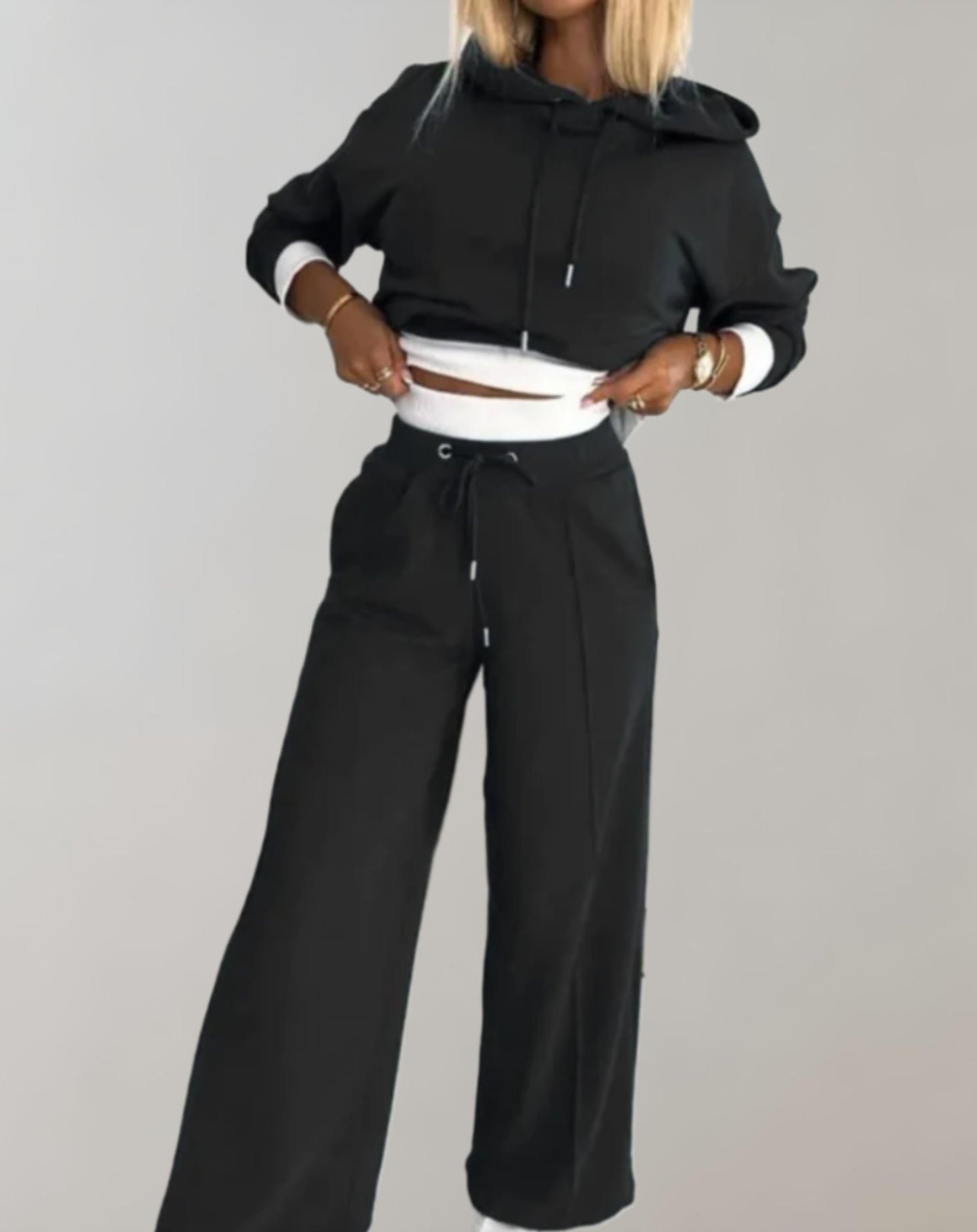 WW | 2-teiliges Set aus Kapuzenpullover und weit geschnittener Hose