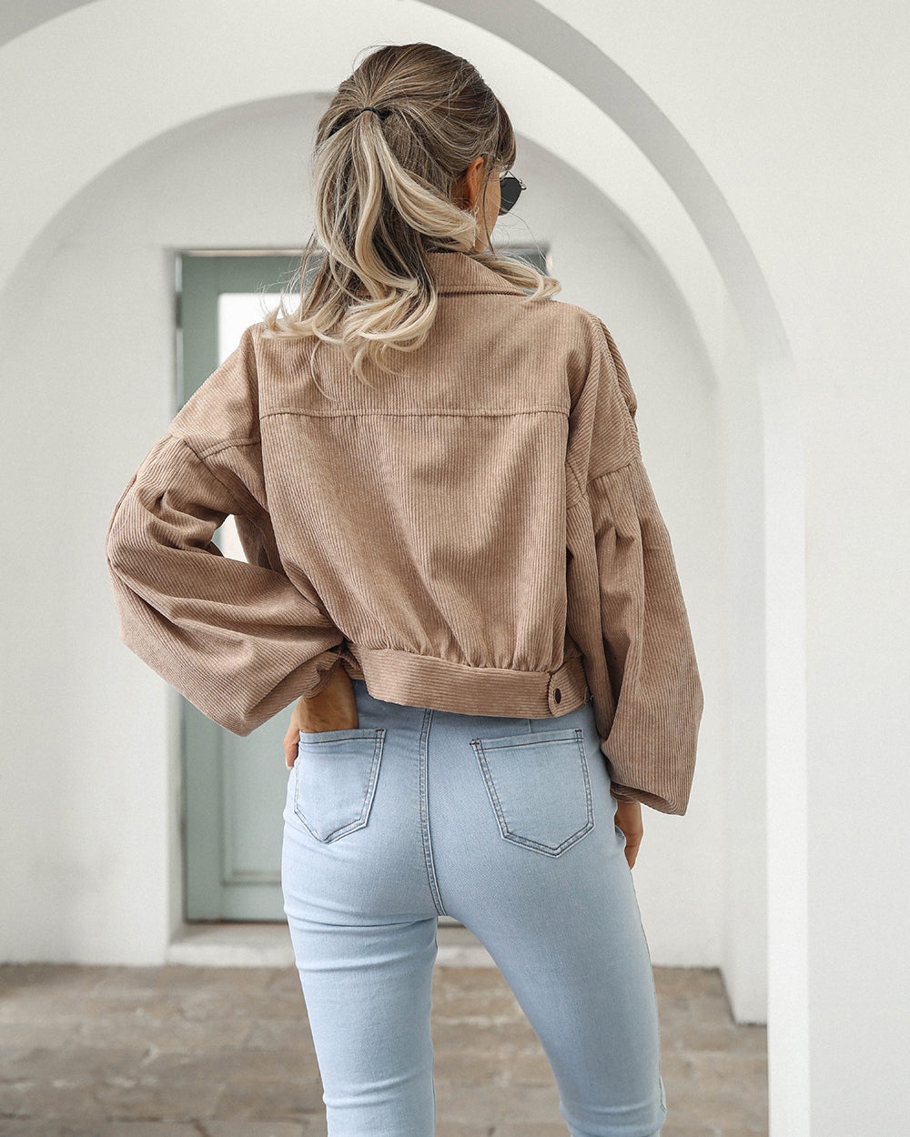 WW | Cordjacke Trendy Jacke mit Kurzen Ärmeln Ist Ein Must Have für Diesen Frühling