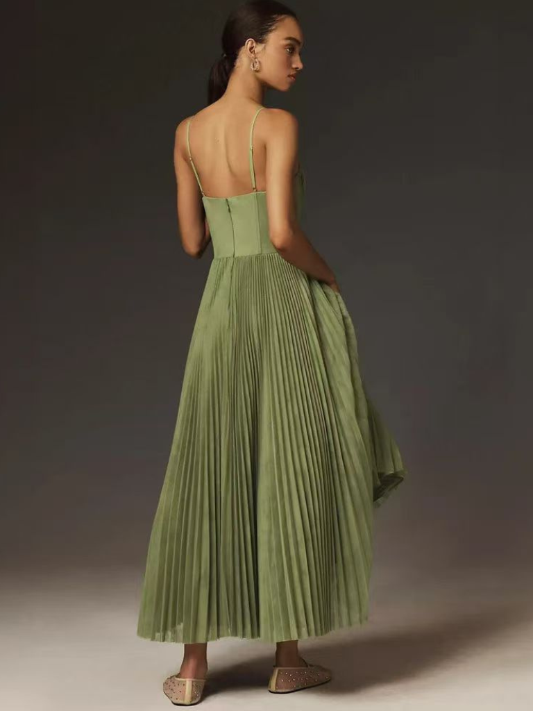 Lorelei™ | Dress with Emerald Elegance