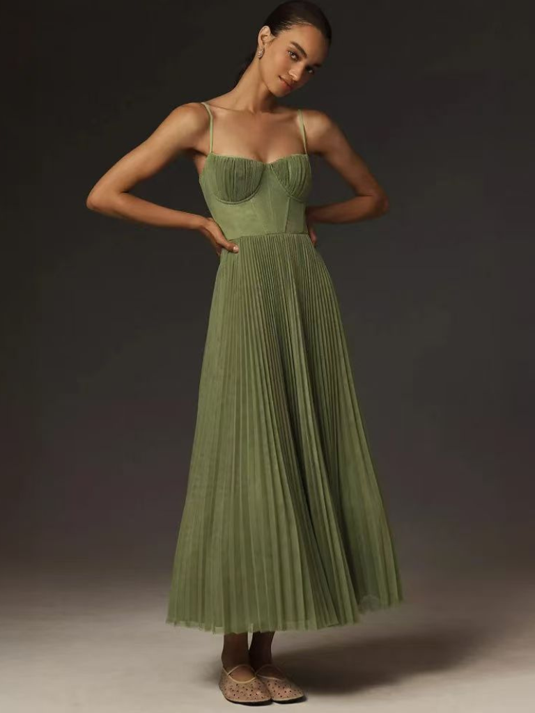 Lorelei™ | Dress with Emerald Elegance