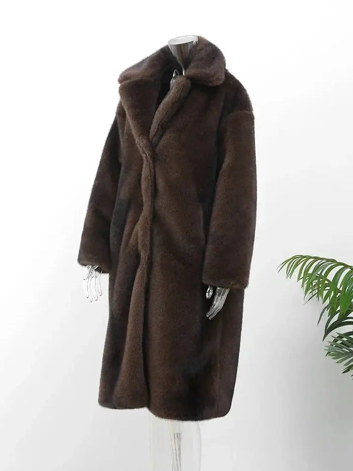 WW | Elegant long faux fur coat