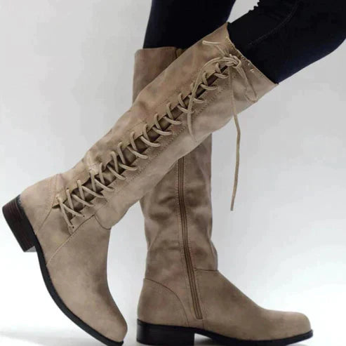 WW | Elegante Schnürstiefel