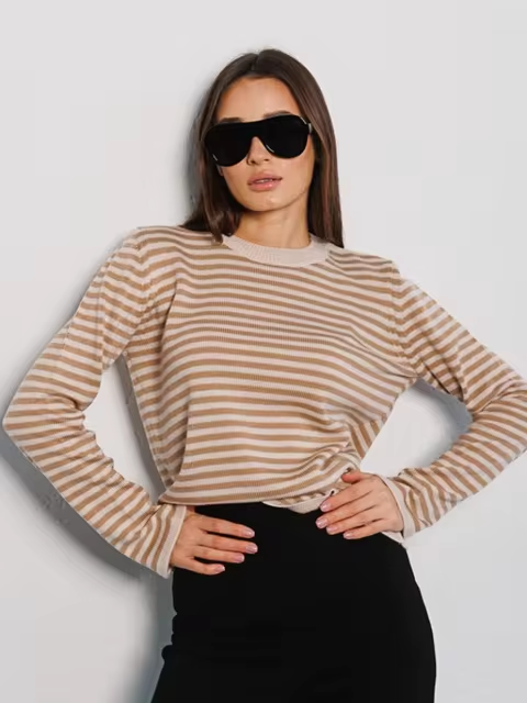 WW | Gestreifter Pullover mit Rundhalsausschnitt