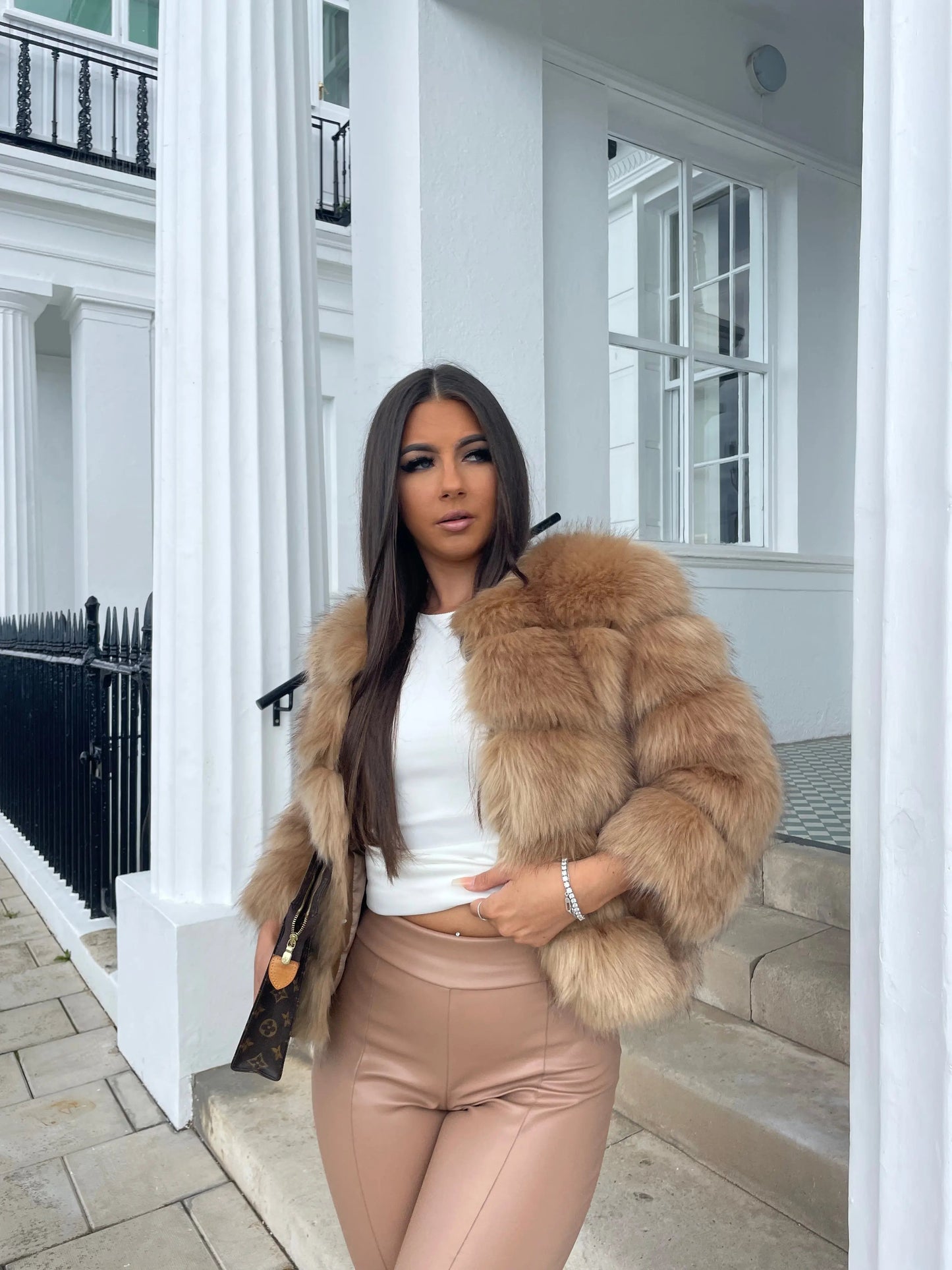 WW | Damen Hochwertiger Imitasionspelz Winterjacke mit Luxuriösem Design und Bequemem Schnitt