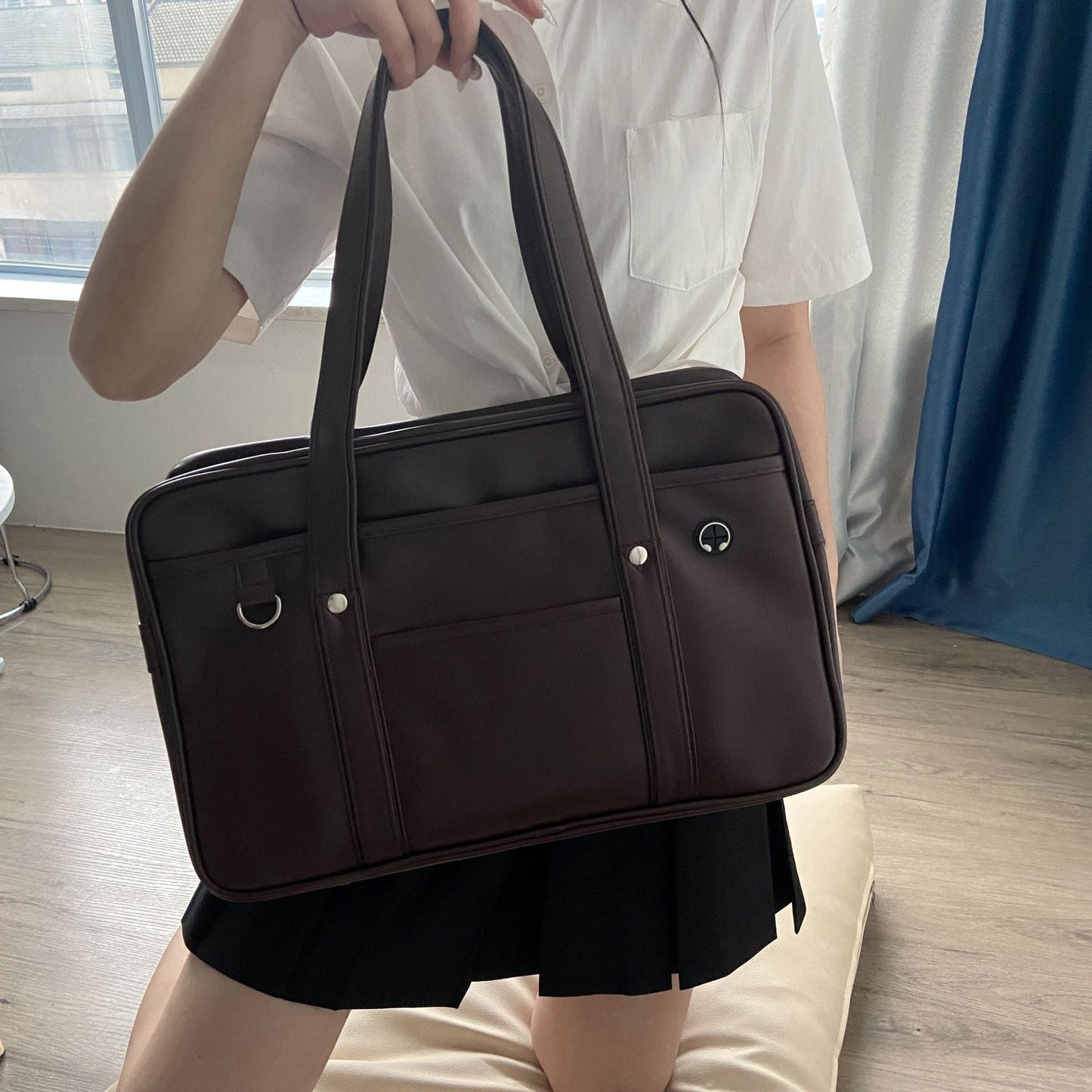 WW | Stylish Tote with Clever Storage