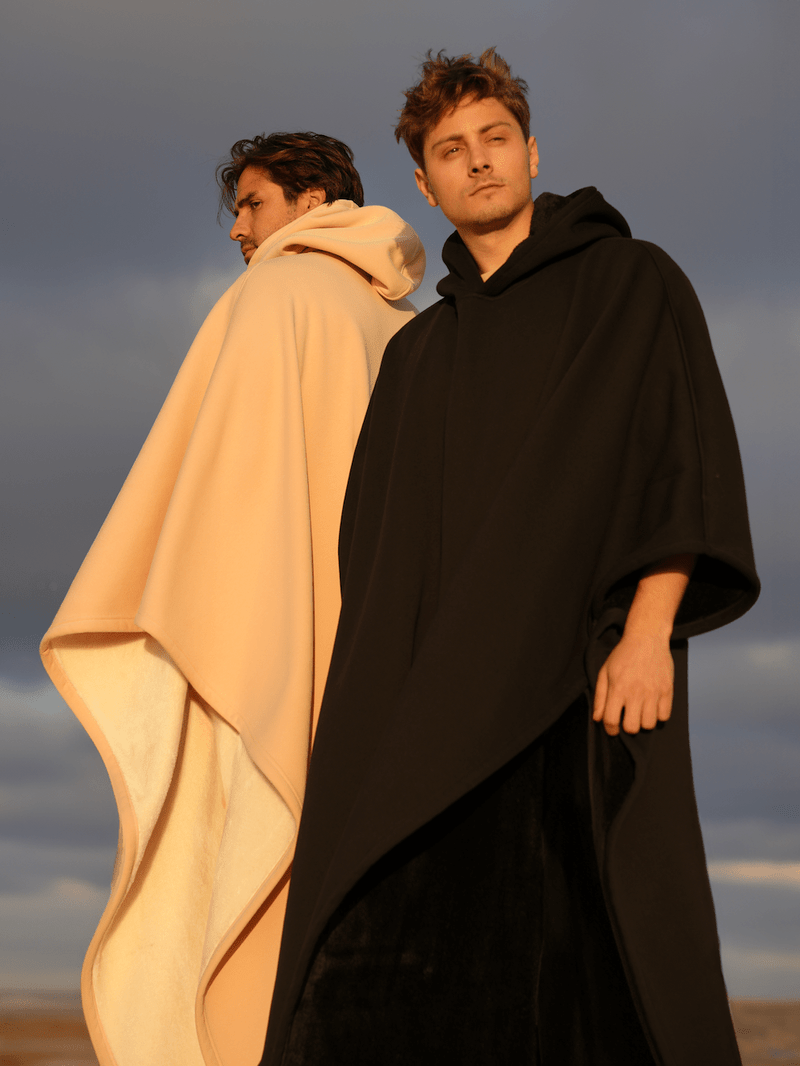 WW | Luxurious Hooded Fleece Poncho for Ultimate Comfort