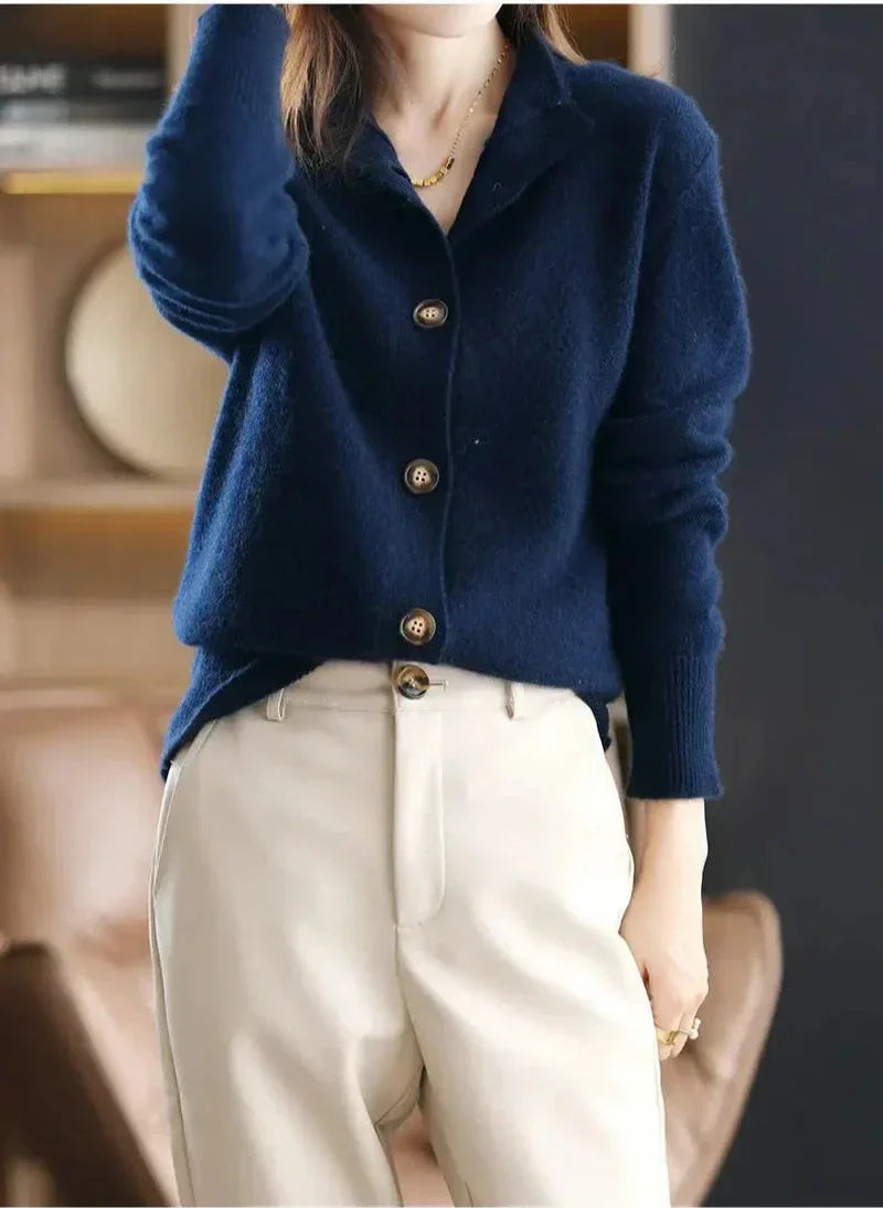 WW | Timeless Cashmere Cardigan for Elegant Layering