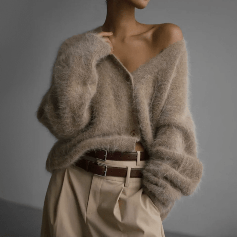 WW | Luxurious Cashmere Couture Cardigan with Fur Lining