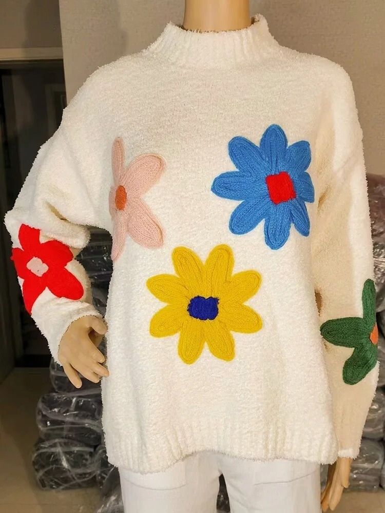 WW | Chic floral knit sweater for an elegant style