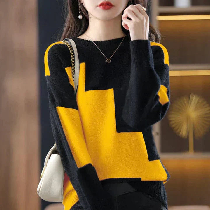 WW | Elegant contrast sweater with stylish slit design