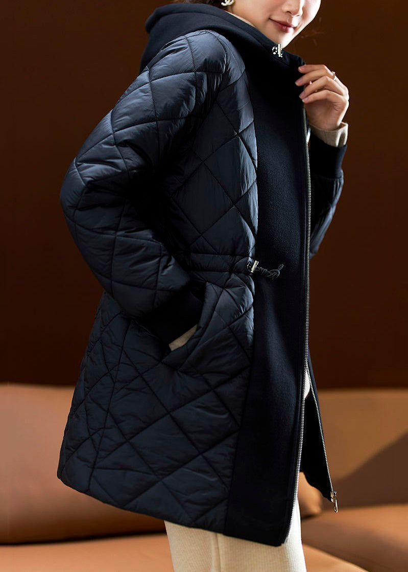 WW | Black hooded jacket with drawstring pockets made of cotton filled winter