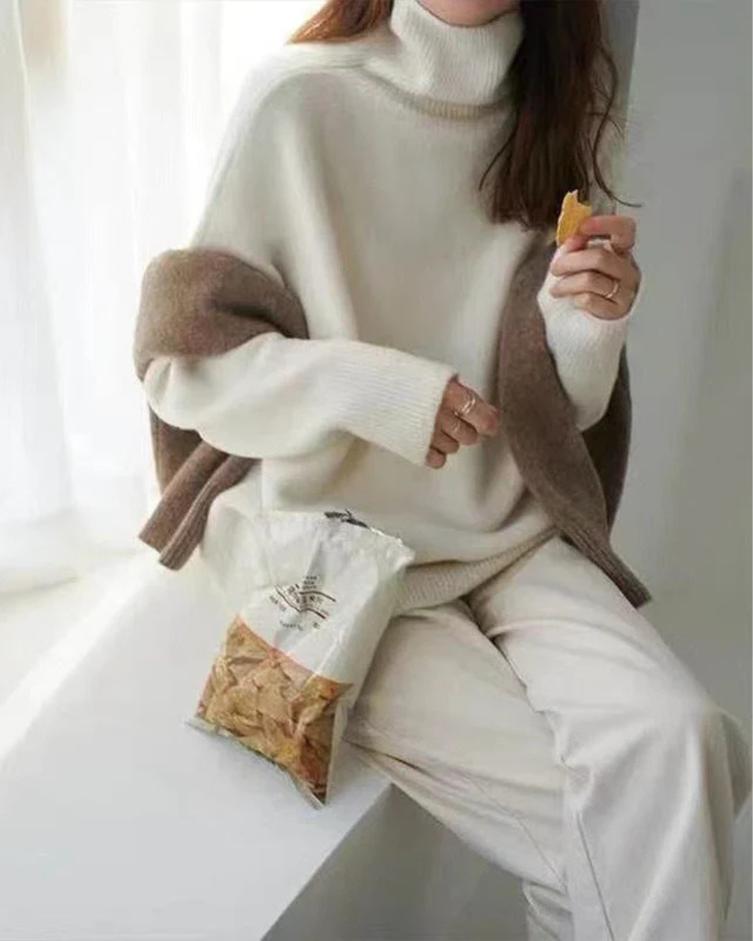 WW | Luxurious Cashmere Roll Neck Sweater for Women Amelia