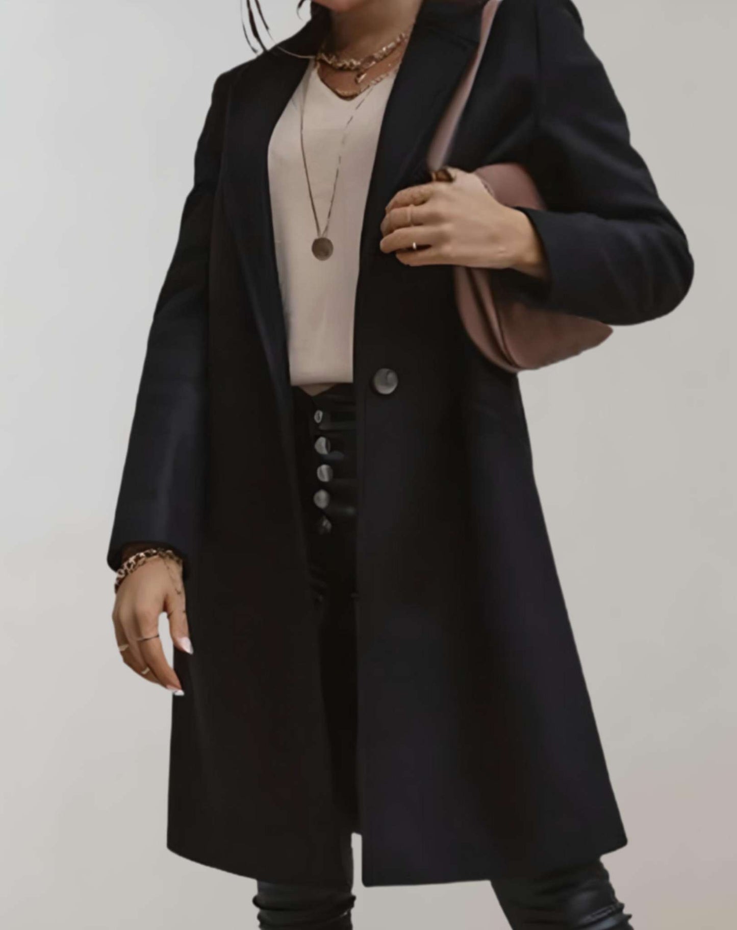 WW | Elegant trench coat with simple button fastening and pockets