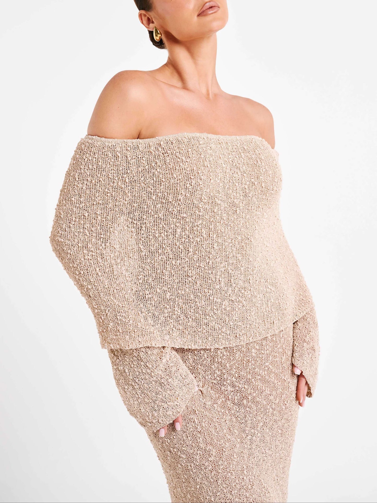 Kenvira™ | Off-the-shoulder dress