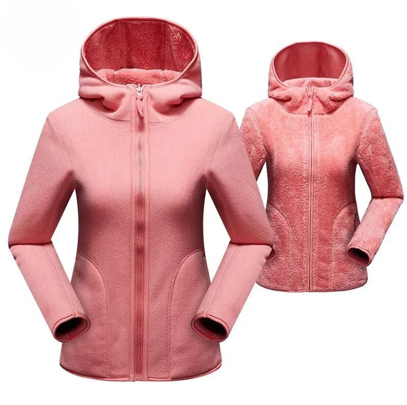 WW | Weiche Jacke mit Kapuze und Reißverschluss