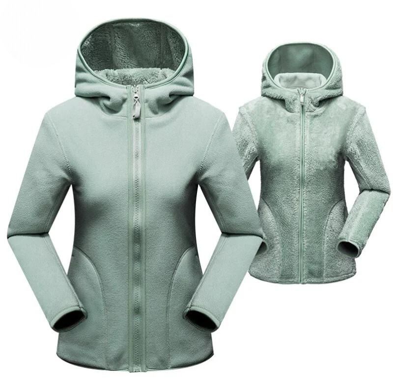 WW | Weiche Jacke mit Kapuze und Reißverschluss