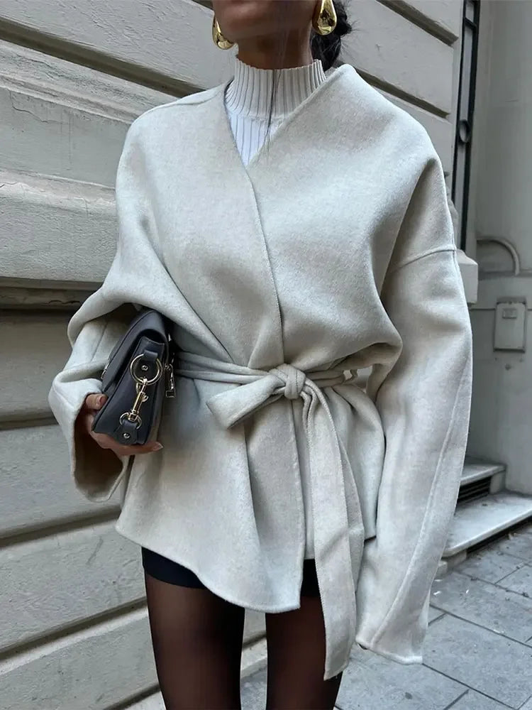 WW | Damen Wolljacke mit V-Ausschnitt und Gürtelverschluss