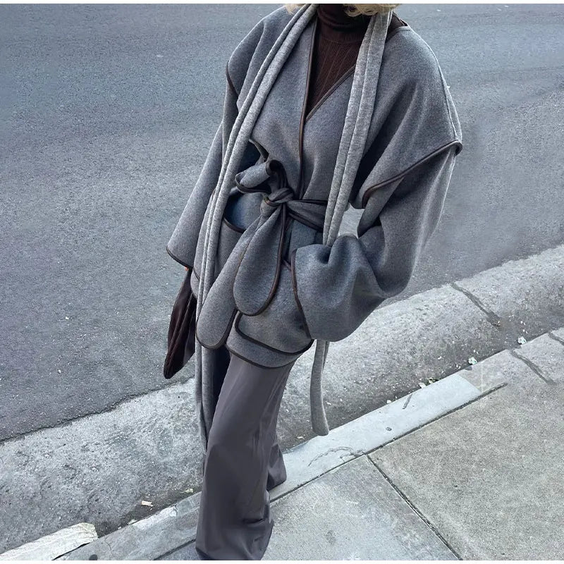 WW | Damen Wolljacke mit V-Ausschnitt und Gürtelverschluss