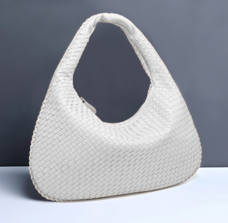 Elegant spacious bag