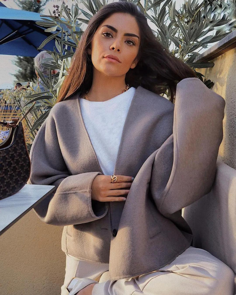 WW - Women's oversized cropped jacket with wide-leg trousers