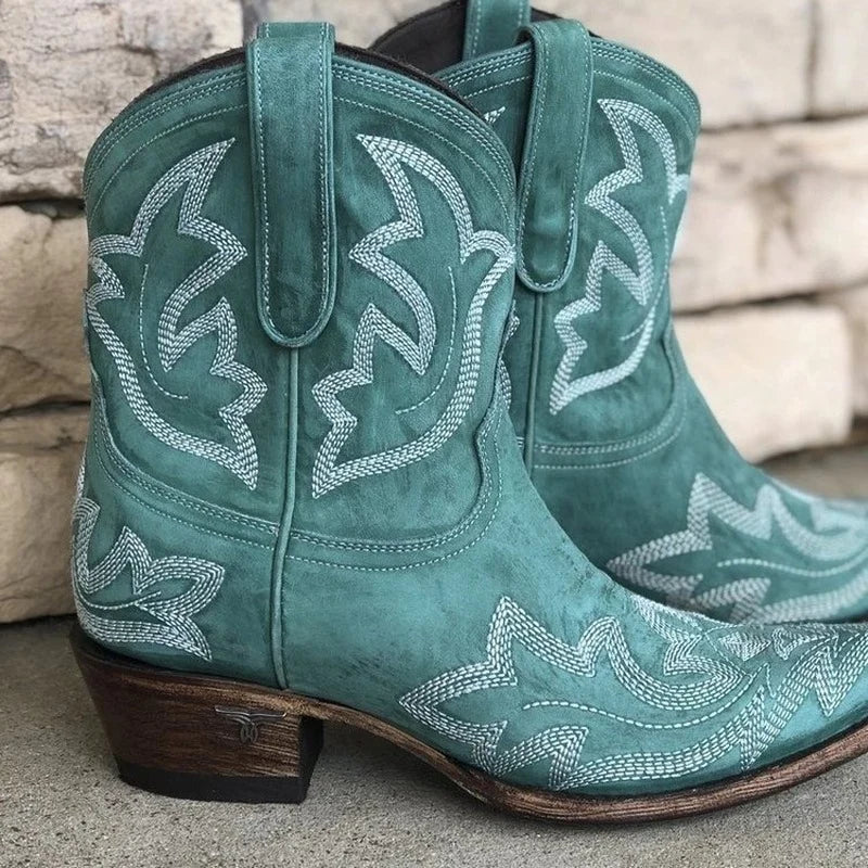 WW | Stylish Cowboy Boots