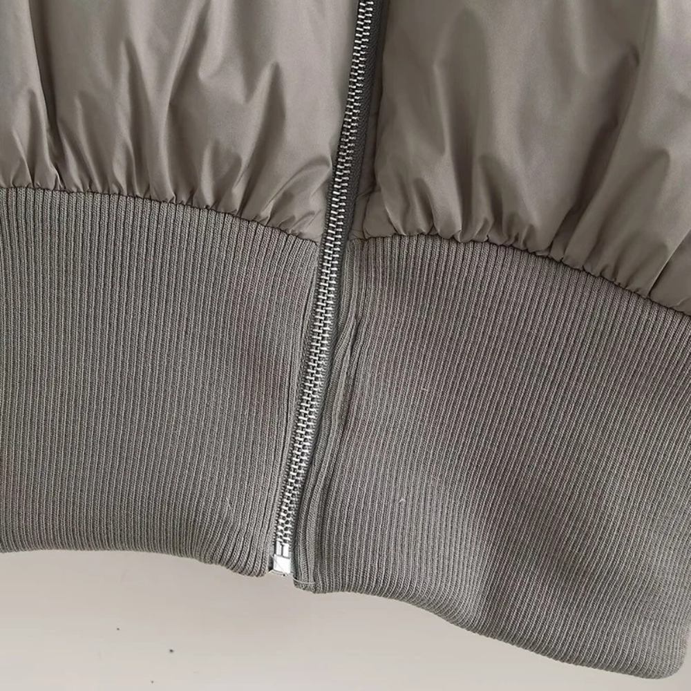 WW | Damen Kurze Pufferjacke mit Hohem Kragen und Elastischem Taillengürtel